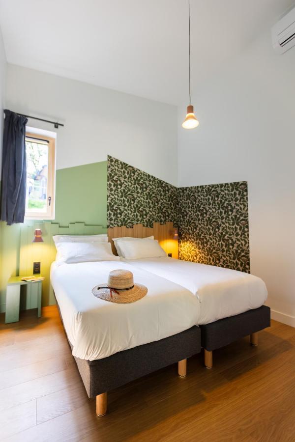 Hotel - Lodges De Lemptegy Saint-Ours  Bagian luar foto