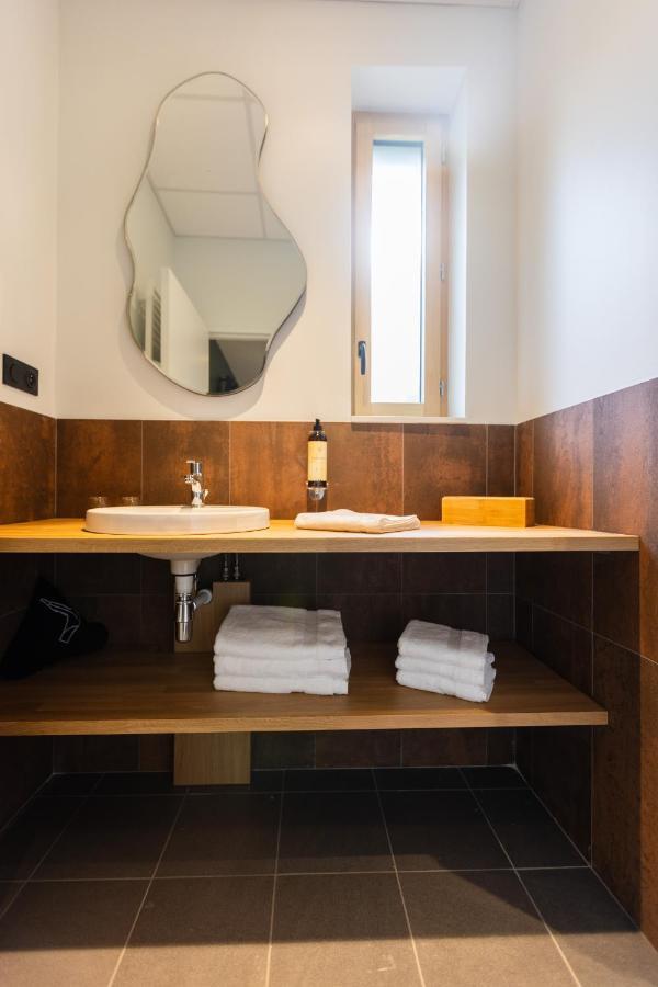 Hotel - Lodges De Lemptegy Saint-Ours  Bagian luar foto