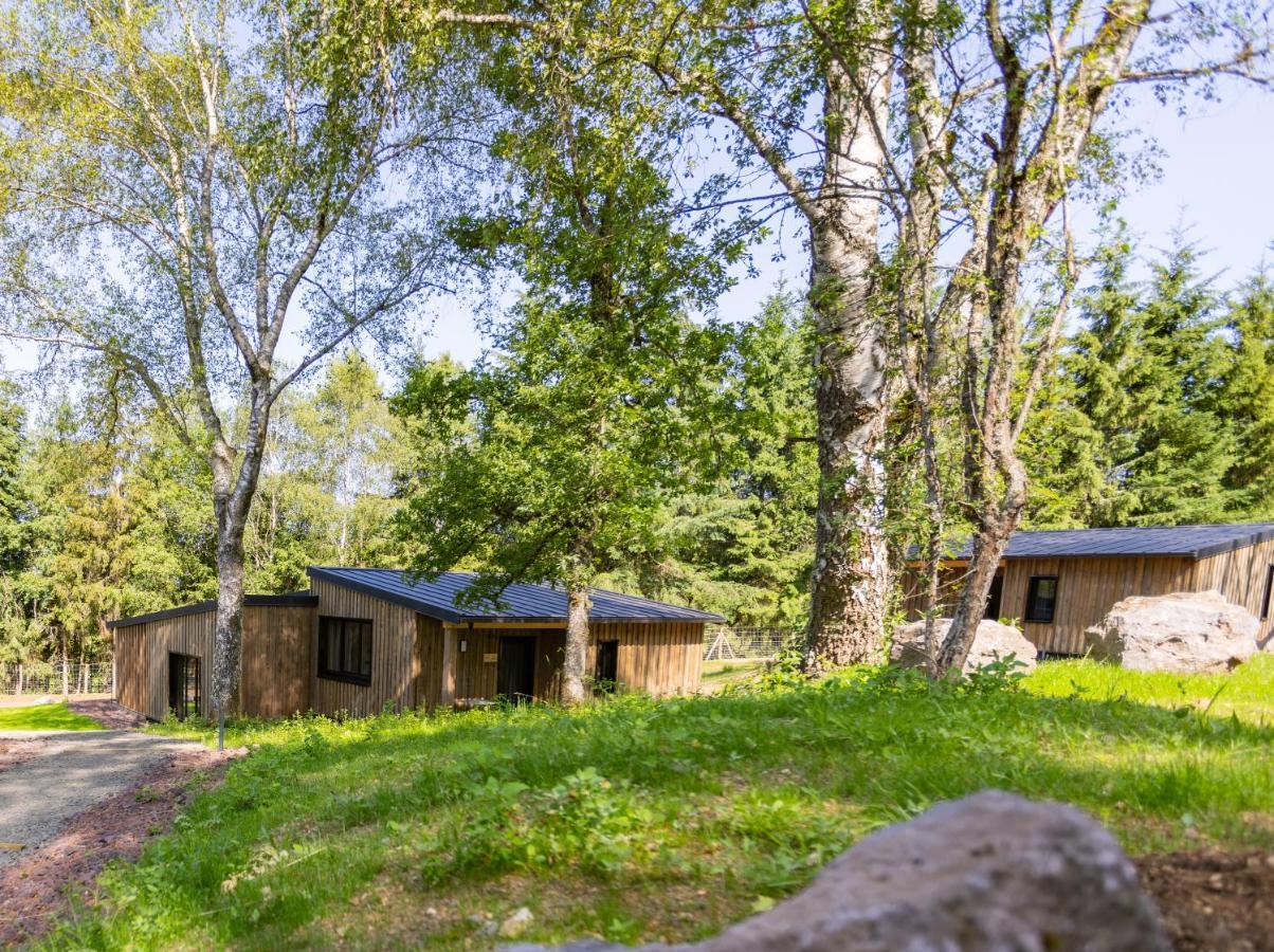 Hotel - Lodges De Lemptegy Saint-Ours  Bagian luar foto