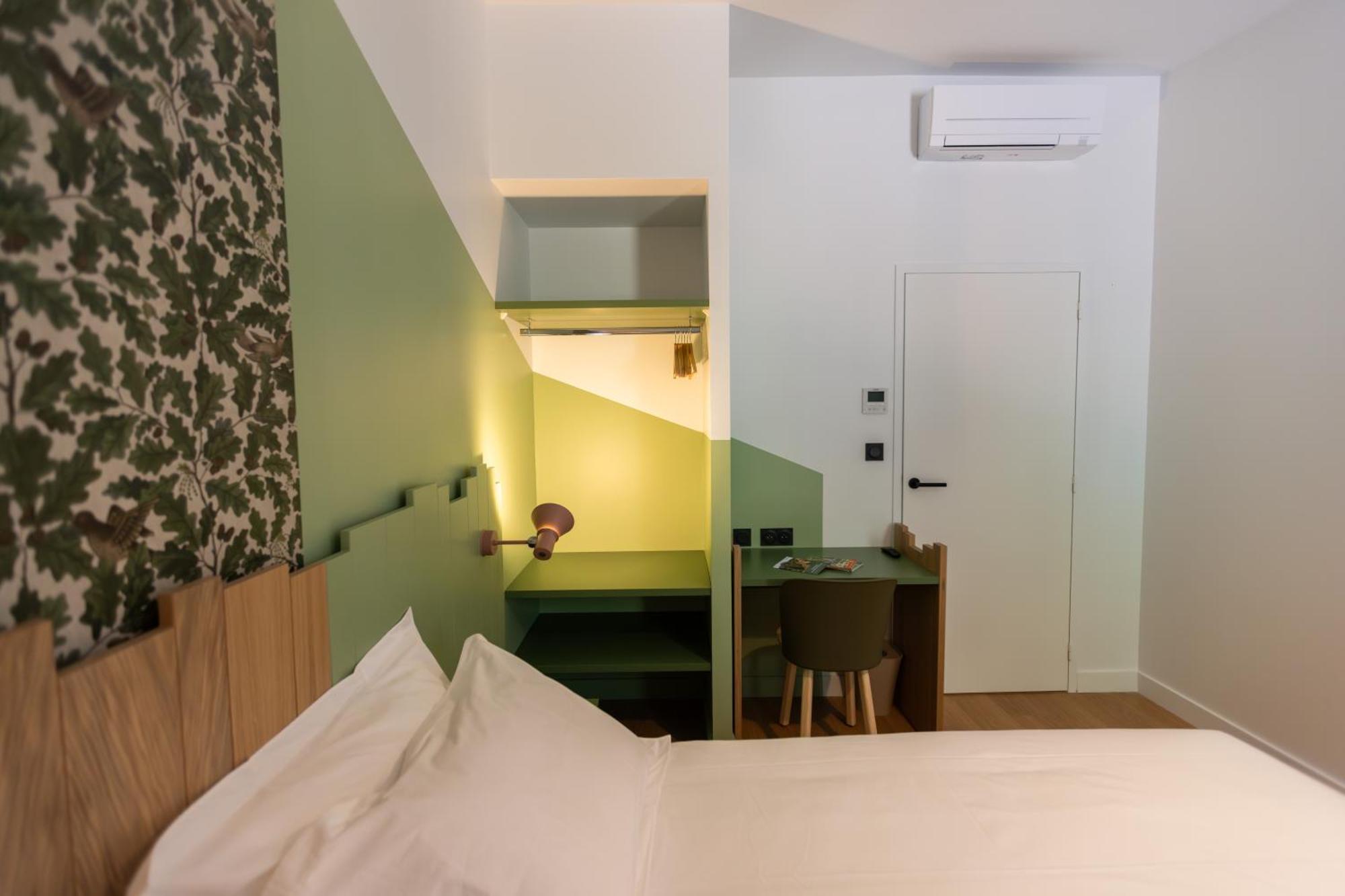 Hotel - Lodges De Lemptegy Saint-Ours  Bagian luar foto